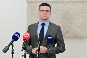Pročitajte više o članku Domagoj Hajduković poziva Andreja Plenkovića da pomogne blokiranim građanima